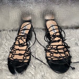 Steve Madden Tie up Sandal